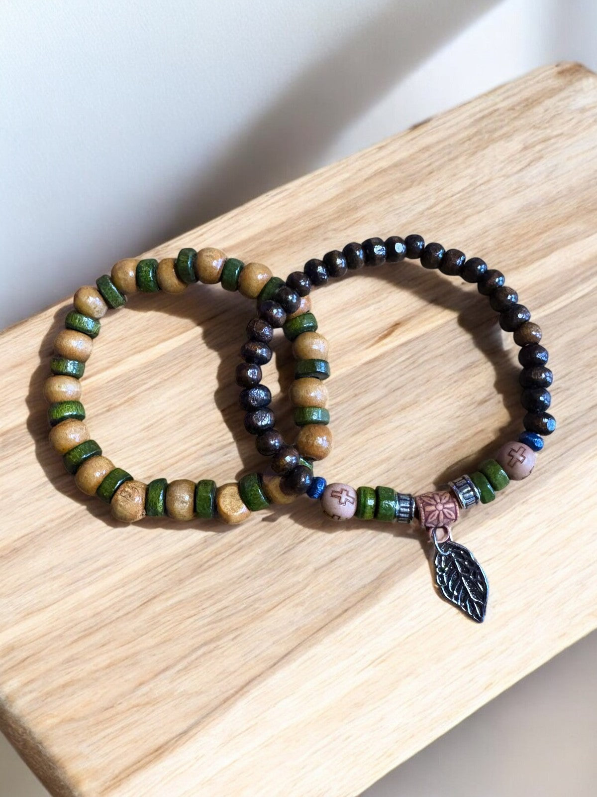 π Forest Soul Armbandenset β Groen Hout & Natuurbedel