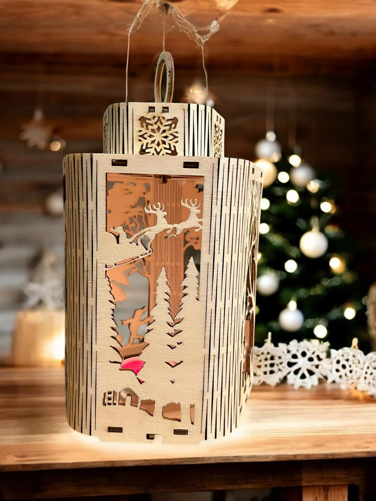 🕯️ Houten Kerstlantaarn “Winterwonderland” – Met Speelende Kinderen 🎄