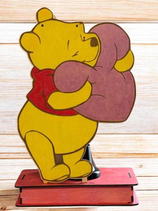 Winnie de Poeh Nachtlamp – Houten Kinderlamp met Hartje