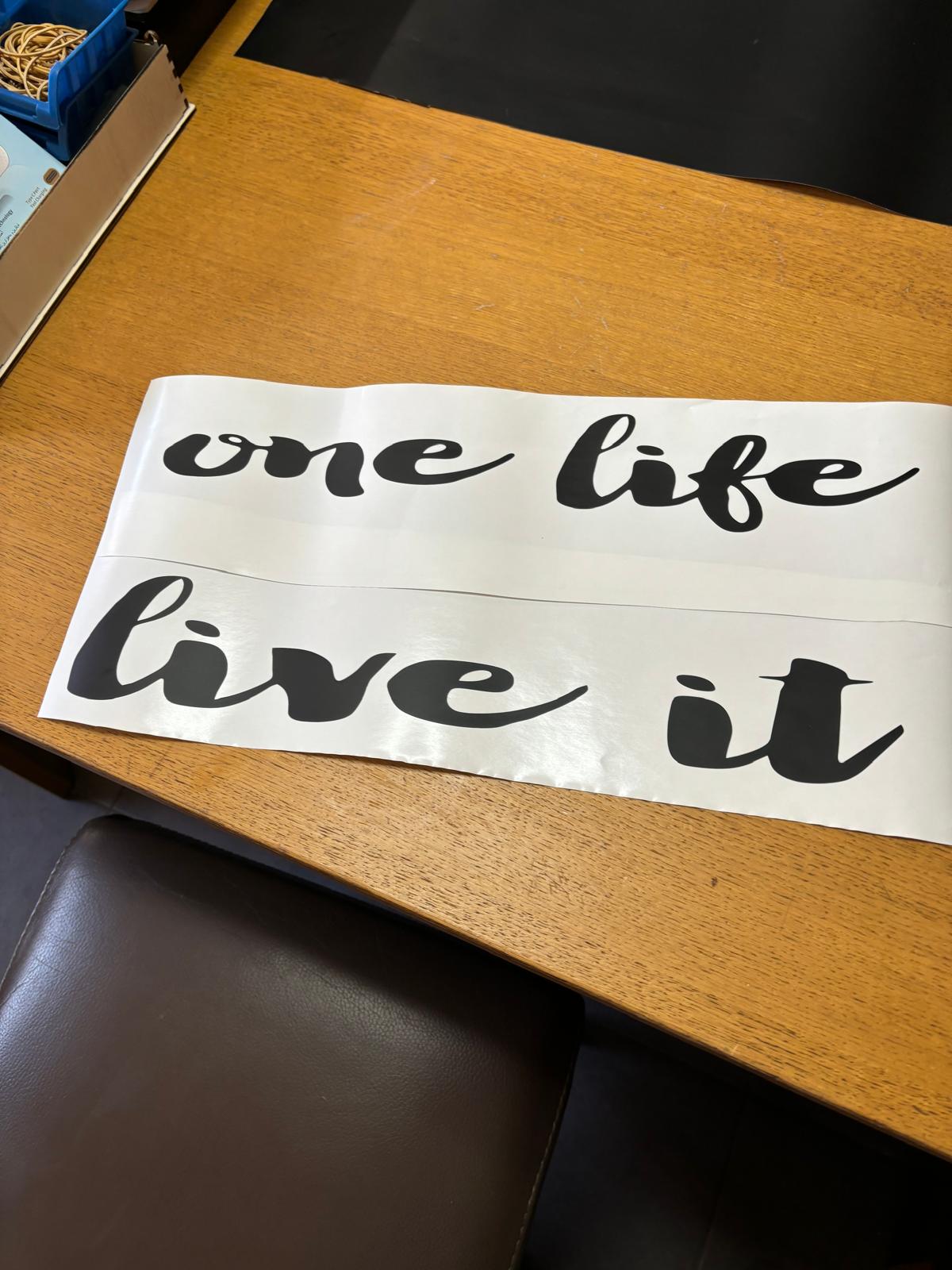 🎨 Jij ontwerpt het, wij plakken het!