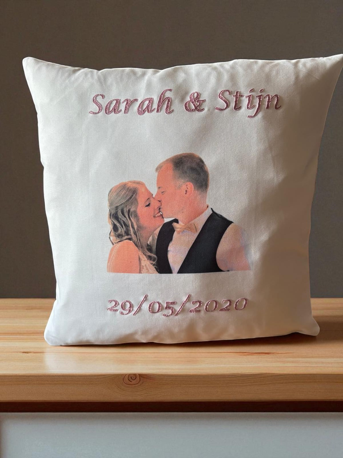 Jouw Knuffelkussen, Jouw Stijl! 🛋️✨