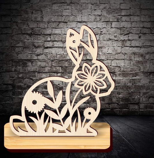 🌼 Houten Zittend Paaskonijn met Bloemen – Natuurlijke Decoratie
