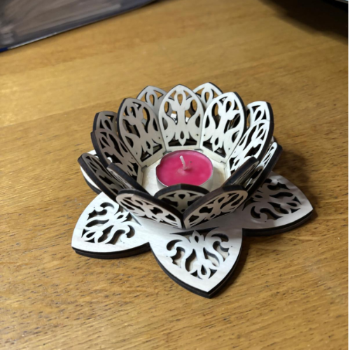 🌸 Houten Lotus Theelichthouder – Sfeermaker in Bloei!